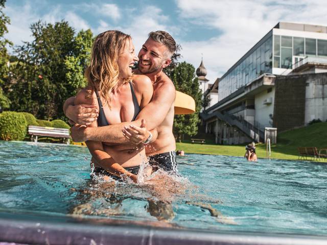 Couple in the Outdoorpool