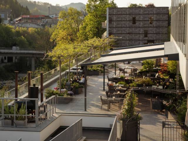 Sundowner Bar