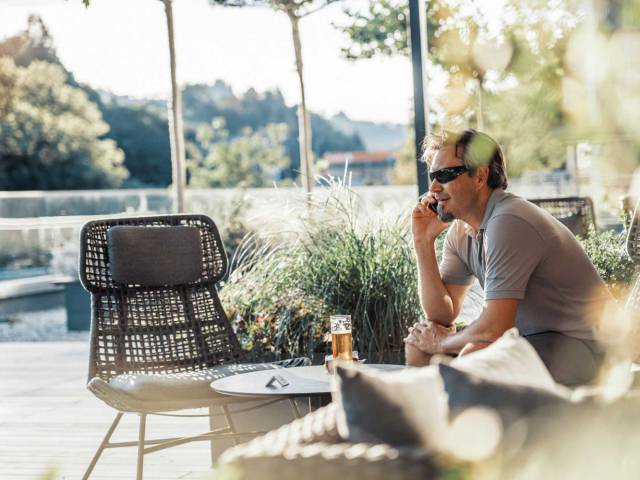 Bier an der Sundowner Bar