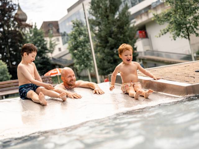 Pool und Wellness im Schloss