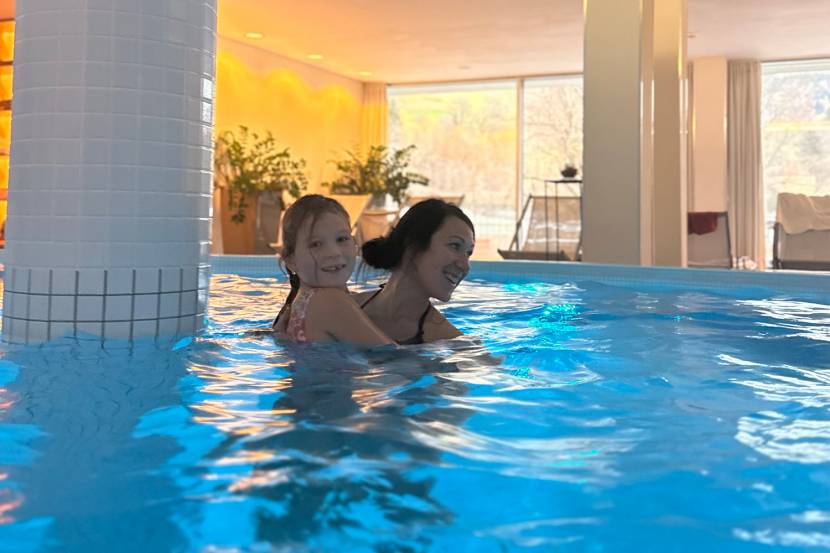 Indoorpool im Schloss an der Eisenstrasse