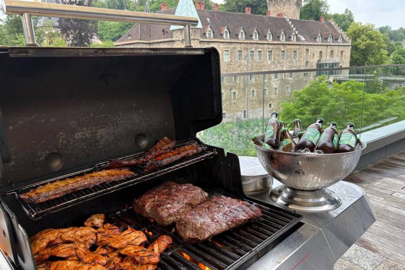 Grillen auf der Sundowner Party