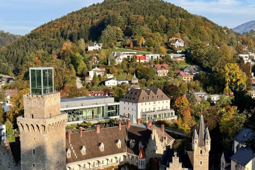Schlossturm mit Glaskubus