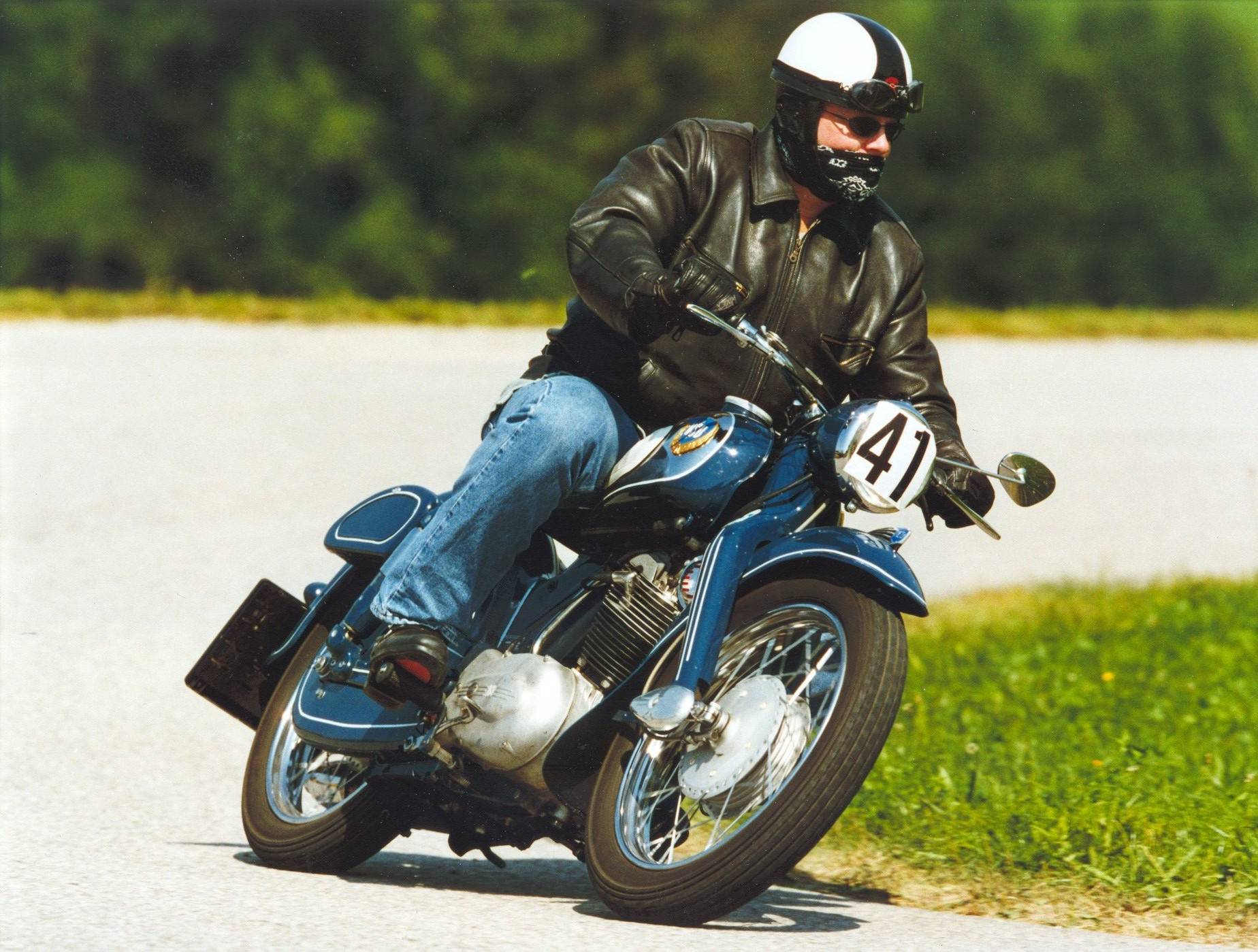 Motorradfahrer im Mostviertel