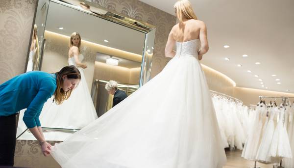 Wie passe ich in mein Brautkleid?