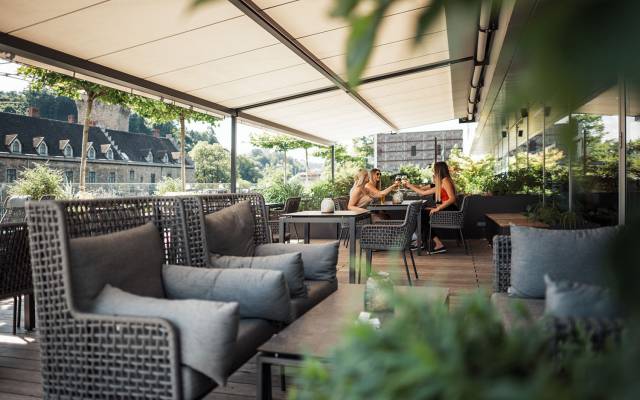 Die Sundowner Bar – im Schlossgarten