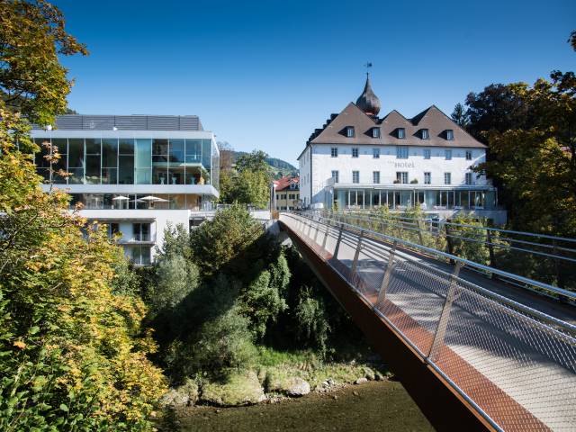 Außenansicht vom Schloss an der Eisenstrasse