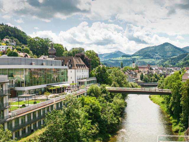 Das Schloss an der Eisenstrasse