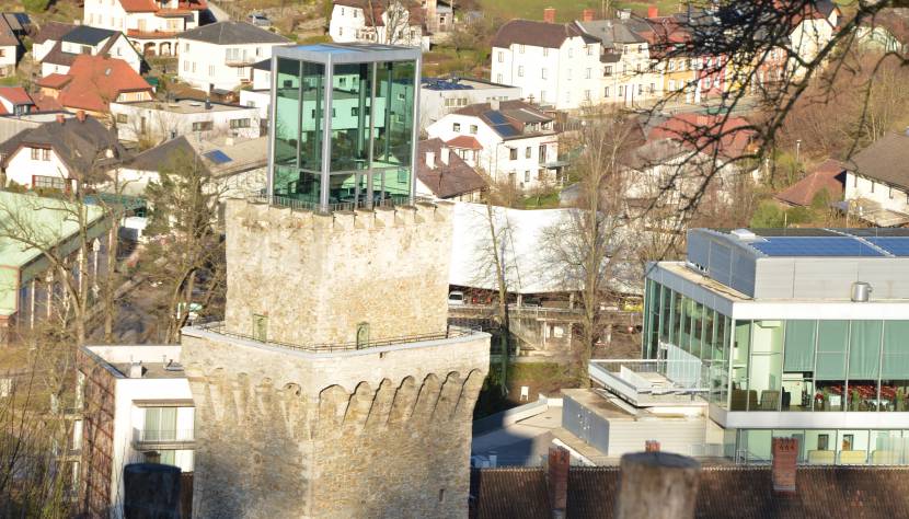 Schlossturm mit Glaskubus