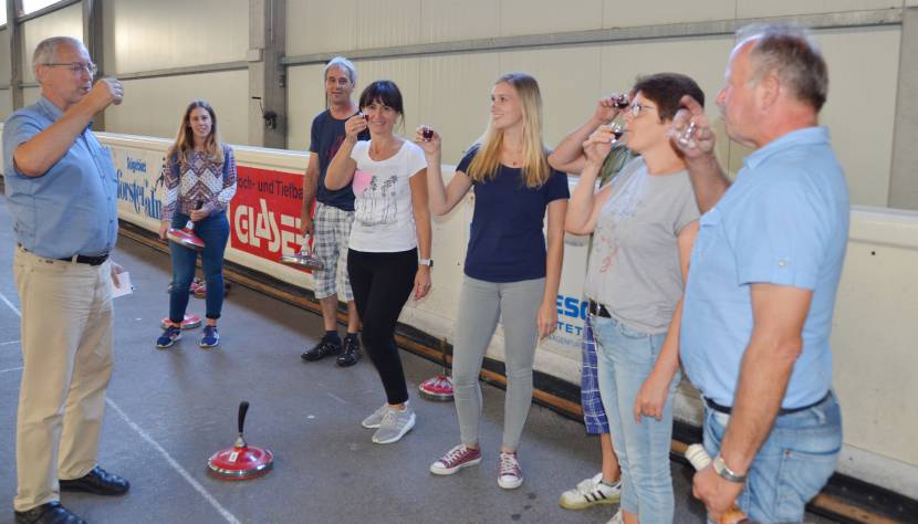 Stockschießen: Teamsport für Ihr Seminar