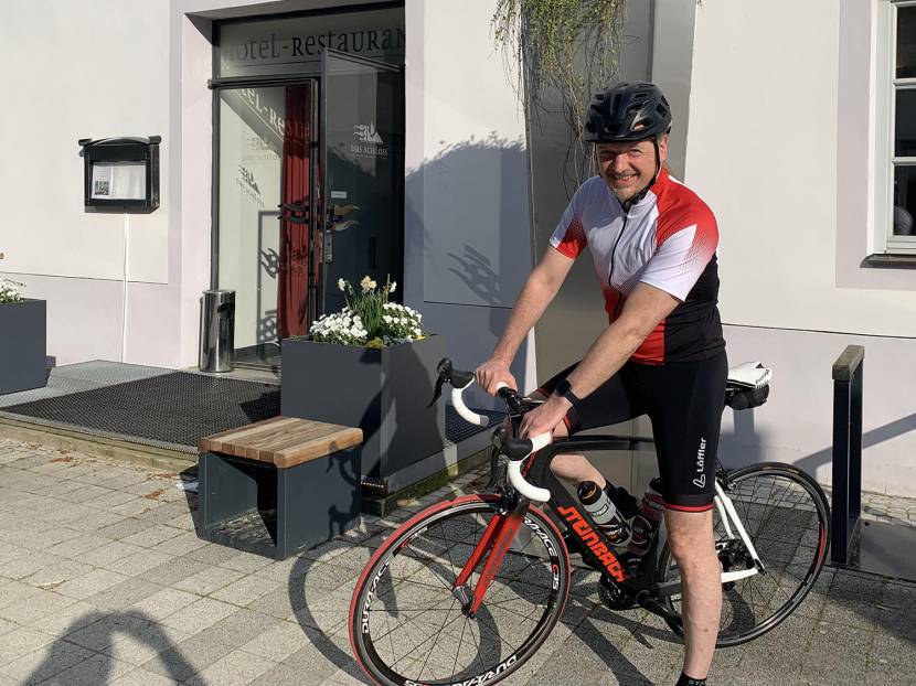 Start der Fahrradtour beim Schloss