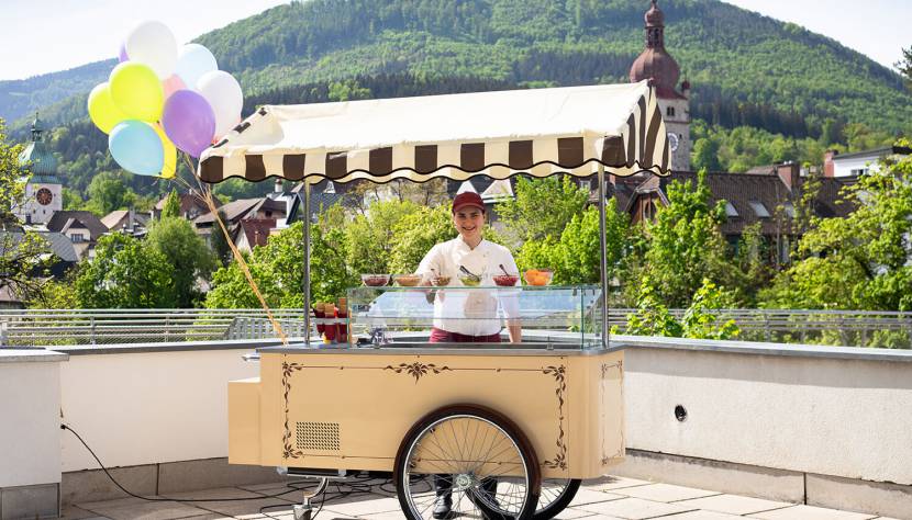 Eiswagen bei der Hochzeit