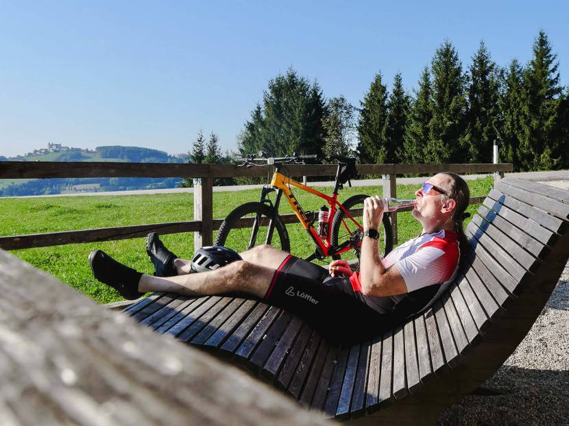 Auf zum Schobersberg: Mountainbiken mit spektakulärem Ausblick