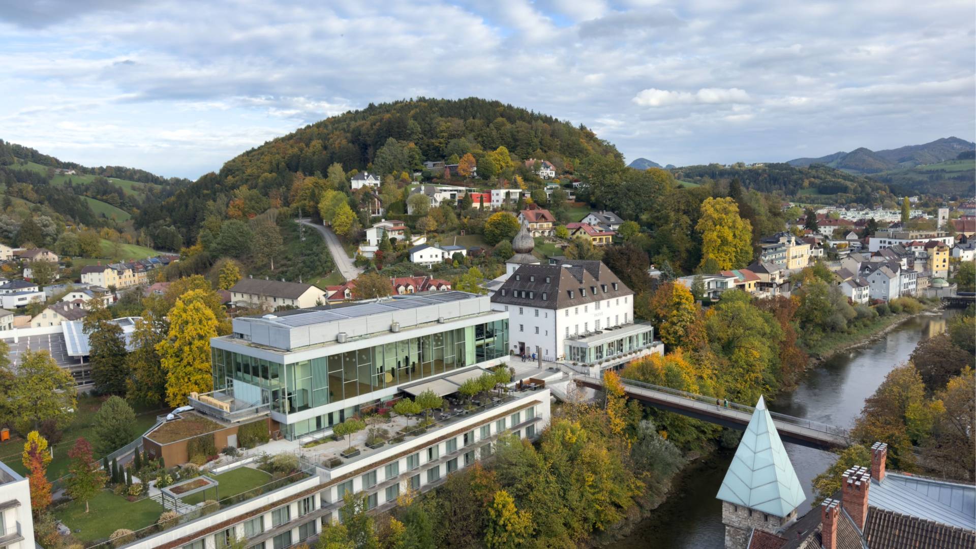 Schlosshotel im Herbst