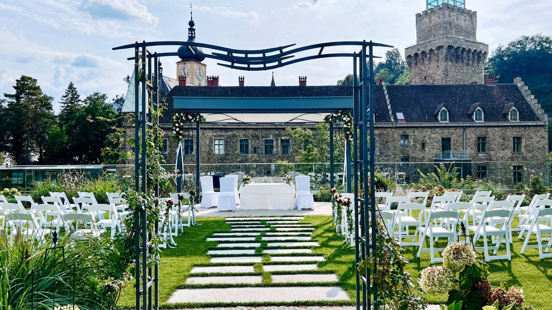 Hochzeitsgarten im Schloss